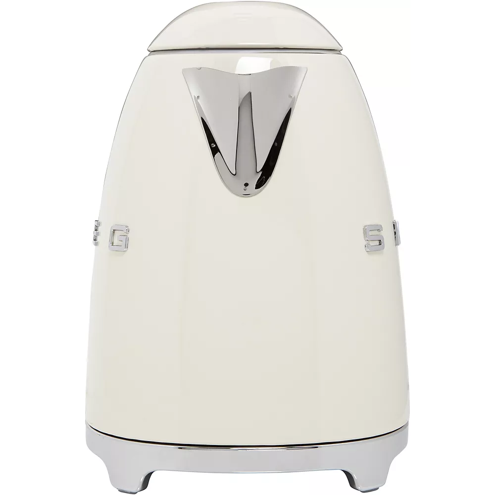 La bouilloire SMEG KLF03BLMEU présente une finition crème et des accents chromés, vue de face.