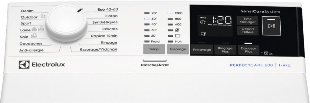 La machine à laver Electrolux EW6T4622DB dispose d'un panneau de commande avec différents réglages et options de lavage, d'un écran d'affichage et de boutons intuitifs.