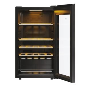 Ouvrez le refroidisseur à vin noir HAIER HWS34GGH1, doté d'étagères en bois et d'un éclairage intérieur, mettant en valeur son espace de rangement vide.