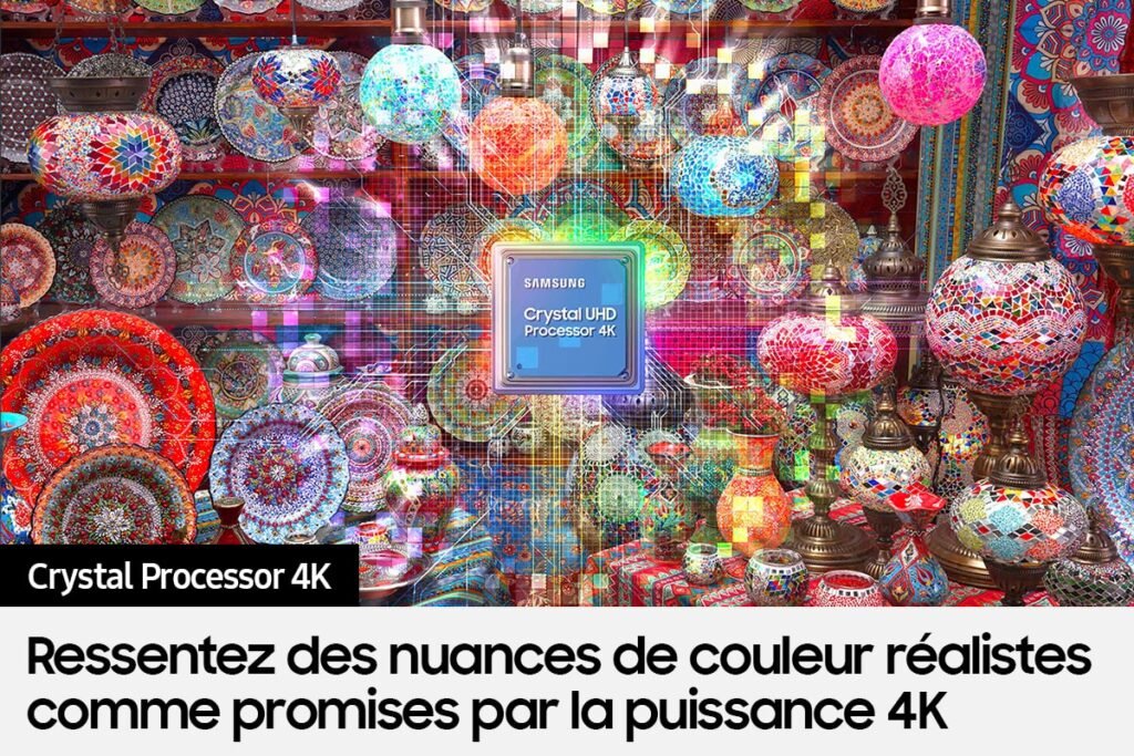 Des lanternes vibrantes entourent le téléviseur UHD SAMSUNG TU65DU8575, avec un texte français mettant en valeur le réalisme des couleurs de son processeur UHD 4K.