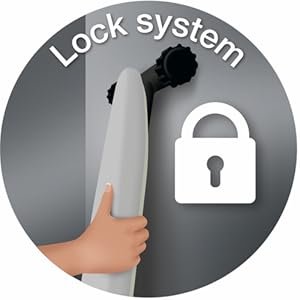 Une main tient fermement la poignée de douche BRAUN IB3001BK, mettant en valeur son design élégant et son icône de verrouillage. L'expression « Système de verrouillage » souligne la sécurité et le style dans chaque détail.