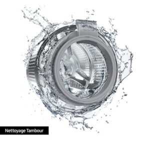 Le lave-linge SAMSUNG WW90CGC04DAE est doté d'un tambour labellisé "Nettoyage Tambour" avec gicleurs d'eau pour une propreté et une efficacité optimales.