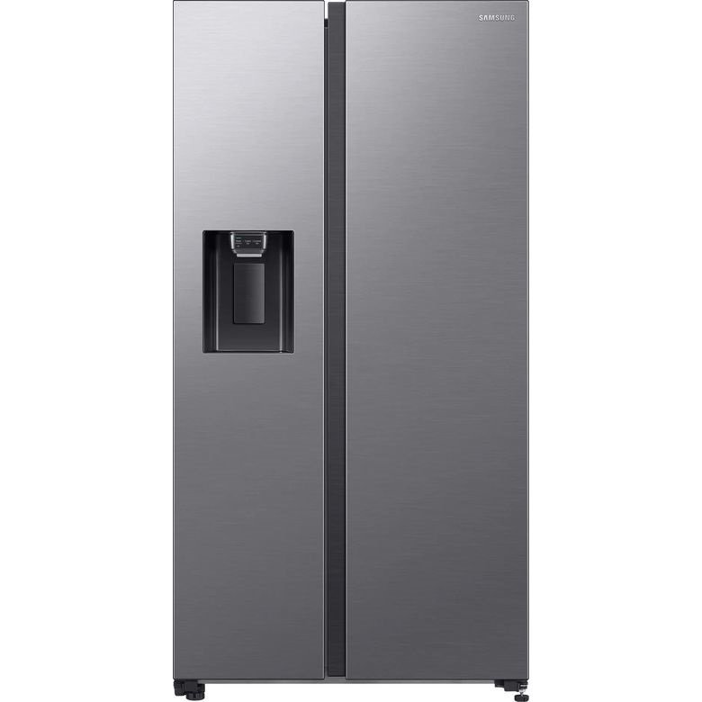 Le SAMSUNG RS65DG54R3S9EF est un réfrigérateur côte à côte en acier inoxydable avec un distributeur d'eau et de glaçons sur la porte gauche.