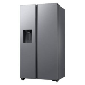 Le SAMSUNG RS65DG54R3S9EF est un réfrigérateur côte à côte avec une finition en acier inoxydable et comprend un distributeur d'eau et de glace sur la porte gauche.