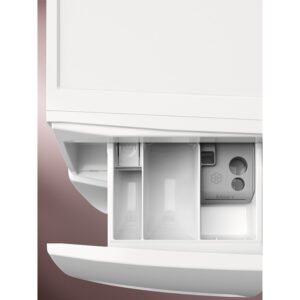 Gros plan du tiroir à lessive de la machine à laver ELECTROLUX EW6FI5814BA, mettant en évidence ses compartiments séparés pour la lessive et l'adoucissant.