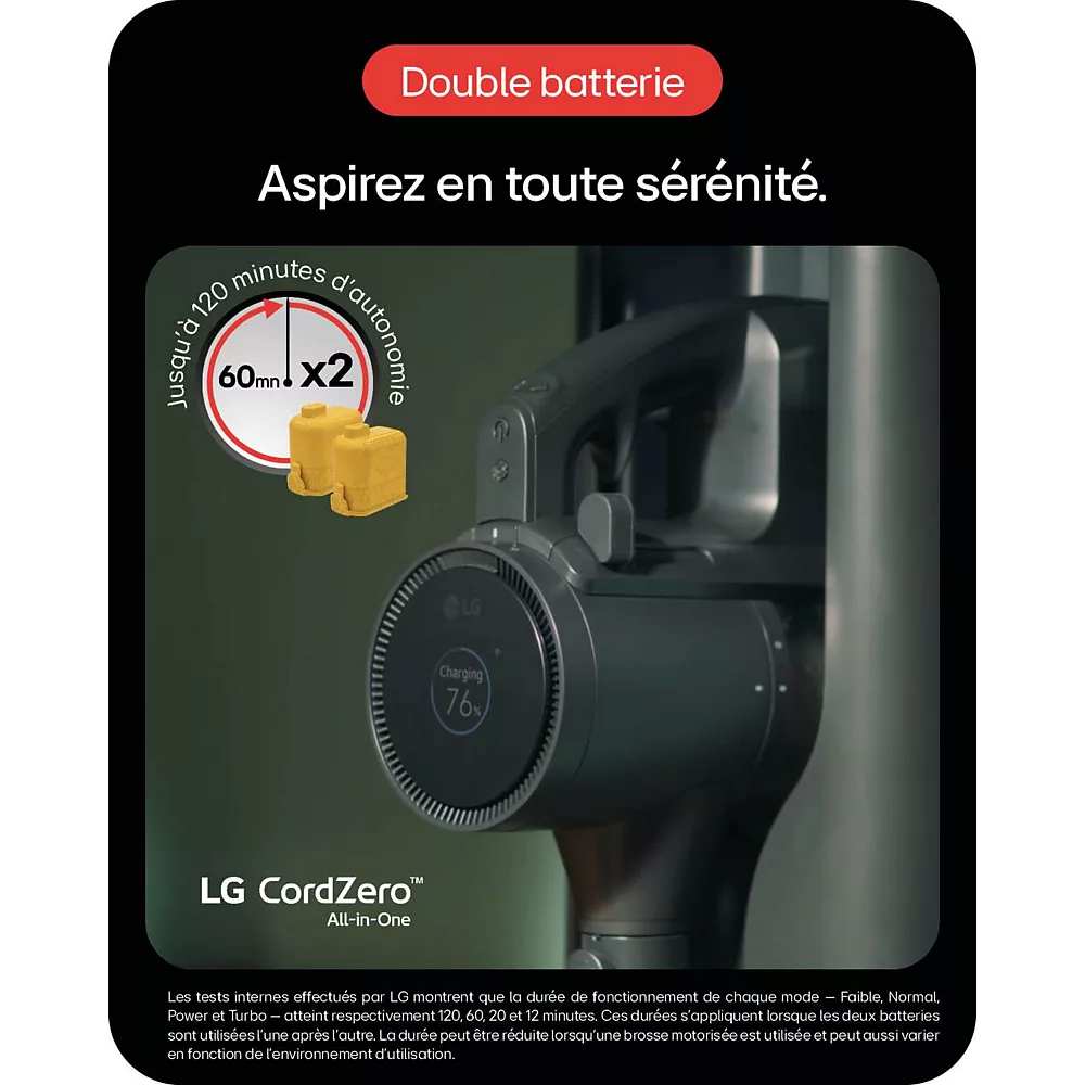 Gros plan de l'aspirateur LG A9TXPRIMEG CordZero avec deux batteries et un écran indiquant l'état de charge.