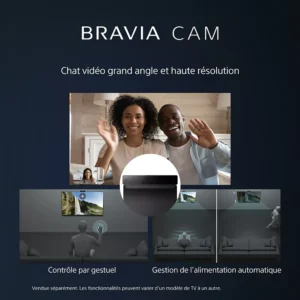 Des personnes discutent en vidéo sur un téléviseur intelligent SONY KD65W75WL avec BRAVIA CAM, démontrant le contrôle gestuel et la gestion automatique de l'alimentation.