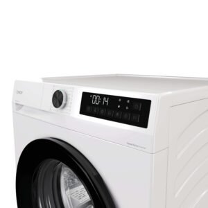 La machine à laver à chargement frontal CANDY GD49B8-S avec affichage numérique indique 14 minutes restantes sur la minuterie.