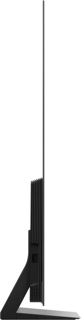 Vue latérale du téléviseur SAMSUNG TQ55S90F 55 pouces, élégant et ultrafin, posé sur un support, sur fond blanc.