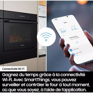 Le four connecté SAMSUNG NQ5B4513GBS se contrôle à distance via Wi-Fi grâce à l'application mobile SmartThings, avec une interface accessible sur smartphone.