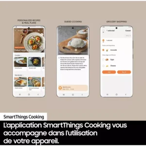 Trois écrans de smartphone affichent des recettes, des étapes de cuisson et une liste de courses dans une application de cuisine, améliorant de manière transparente votre expérience avec le four SAMSUNG NQ5B4513GBS.