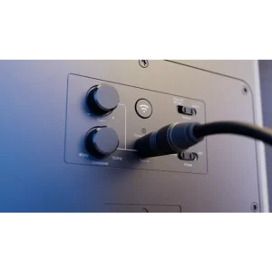 Gros plan du panneau PHILIPS TAFW1/10 avec ses boutons, ses interrupteurs et son câble de connexion.