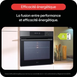 Le four LG WS7D7652CB, présenté en noir dans une cuisine moderne, affiche une efficacité énergétique A++.