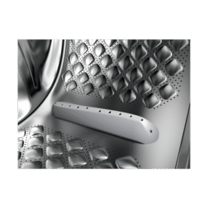 Gros plan sur le tambour du lave-linge AEG LFR73A943V, mettant en évidence sa texture métallique et son design perforé.