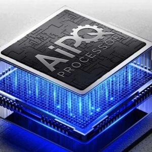 Une puce informatique lumineuse étiquetée "TCL 50P79K" émet une lumière bleue sur un fond de circuit imprimé sombre.