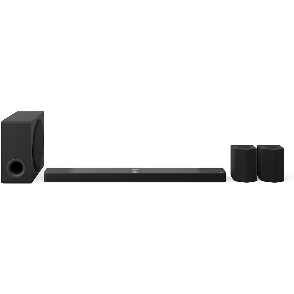 Le système audio home cinéma noir LG S95TR comprend une barre de son, un caisson de basse et deux haut-parleurs satellites, présentés sur fond blanc.