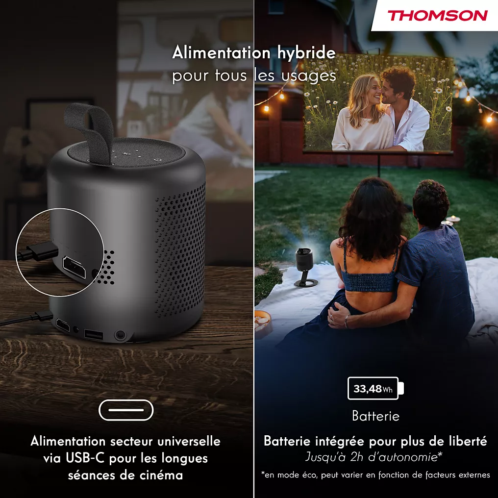 Un couple regarde un film en plein air la nuit avec le projecteur portable THOMSON VEGA PG35B, qui dispose d'options d'alimentation hybride.