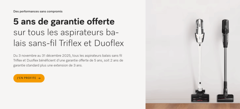 Deux aspirateurs balais sans-fil DUOFLEX sont debout côte à côte devant un mur blanc dans une pièce lumineuse, avec GARANTIE 5 ANS.