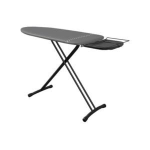 Table à repasser Laurastar avec pieds croisés et repose-fer, présentée avec la housse LAURASTAR UNIVERSAL GRISE en noir, sur un fond blanc uni.