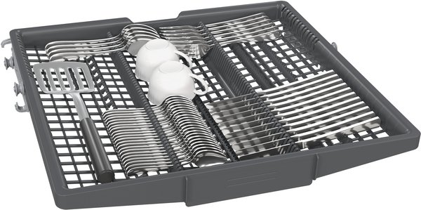Un lave-vaisselle SIEMENS SN63E800VE montre son bac à couverts bien organisé avec des ustensiles, deux tasses et une spatule placés dans des compartiments séparés.