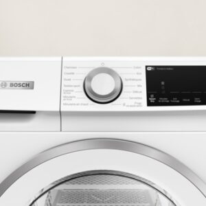 Gros plan du panneau de commande du lave-linge BOSCH WQJ, qui comporte des boutons, une molette et un écran d'affichage numérique.