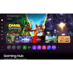Le SAMSUNG TMR55R85H affiche l'interface Gaming Hub, avec des vignettes de jeux comme Crash Bandicoot et Fortnite et des icônes de plateforme en dessous, le tout sur un écran impressionnant.