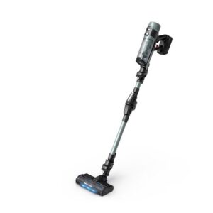 L'aspirateur-balai sans fil ROWENTA RH7A32E0 est doté d'un design fin et moderne et d'un bac à poussière transparent pour faciliter le nettoyage.