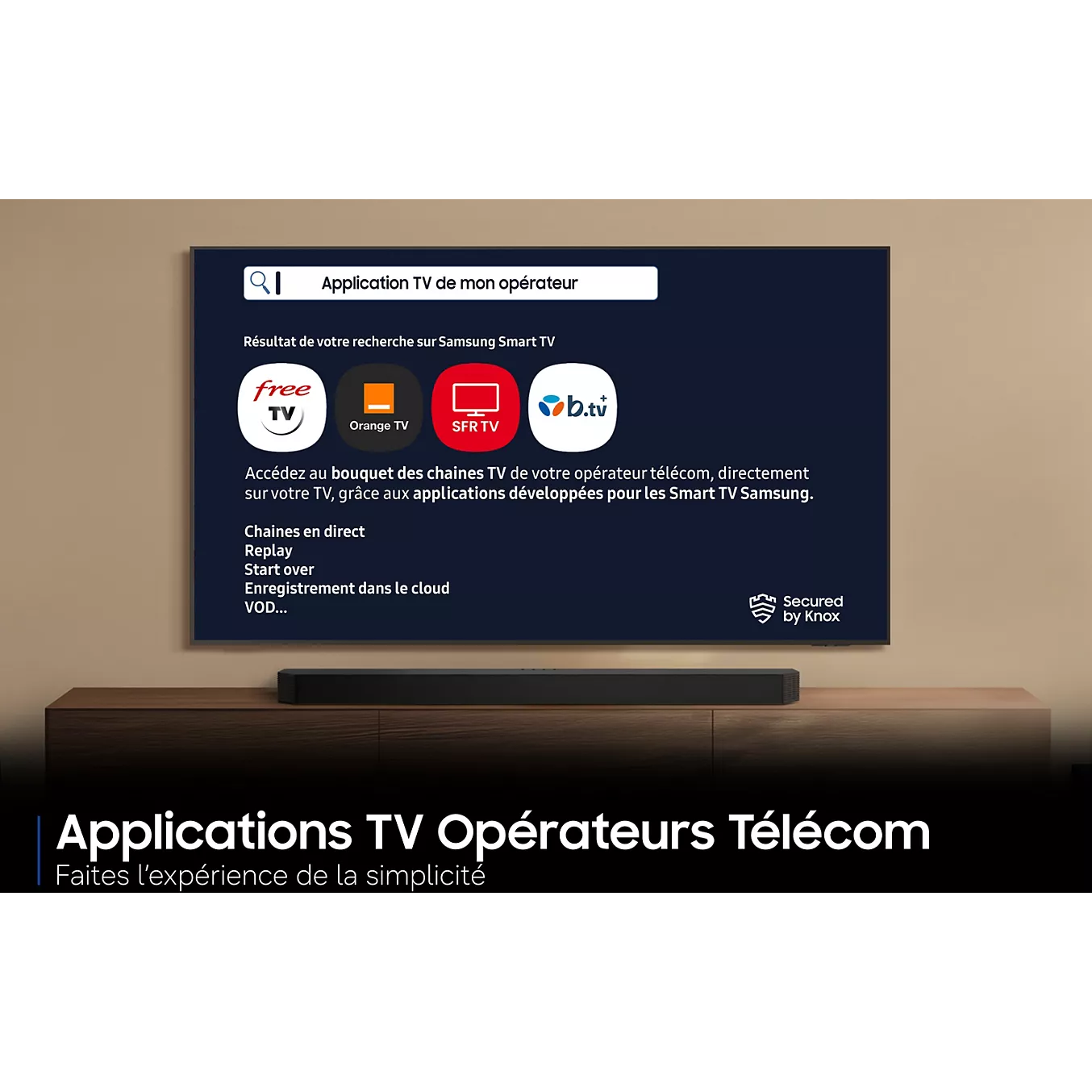 L'écran de la Smart TV SAMSUNG TQ65S99H affiche les applications des opérateurs télécoms comme Free, Orange, SFR et Bouygues.