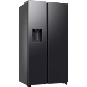 Le modèle SAMSUNG RS70F64KEKEF est un réfrigérateur noir à double porte, équipé d'un distributeur d'eau et de glaçons sur la porte de gauche, photographié sous un léger angle.