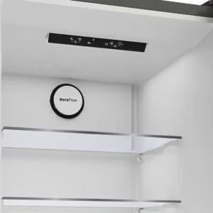 À l'intérieur du réfrigérateur SMEG FD14EW, vous trouverez deux clayettes en verre et une bouche d'aération AeroFlow sur la paroi arrière.