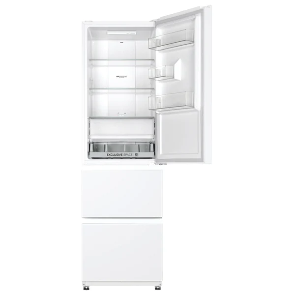 Le modèle HAIER HTR3518ENMW est un réfrigérateur moderne de couleur blanche, doté d'une porte supérieure ouverte donnant sur des étagères vides et de deux tiroirs de congélateur fermés situés dans la partie inférieure.