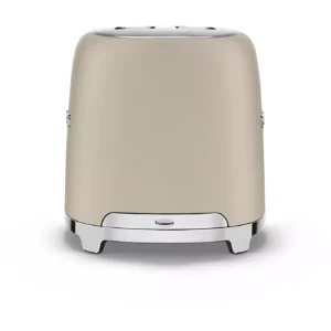 Le grille-pain SMEG TSF01CHMEU se caractérise par un design arrondi de couleur beige rehaussé de touches chromées ; il est présenté ici vu de face.