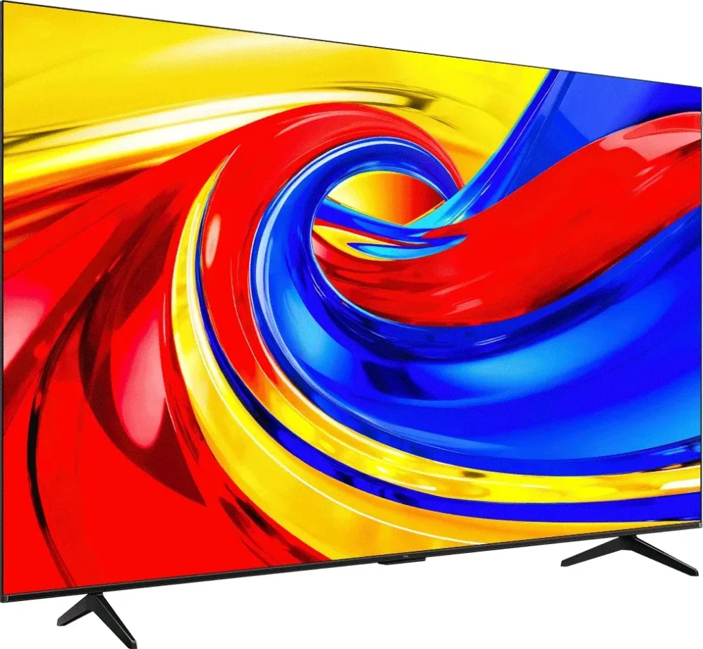 Un téléviseur à écran plat TCL 50P7L affiche à l'écran des motifs abstraits tourbillonnants aux couleurs vives : rouge, bleu et jaune.