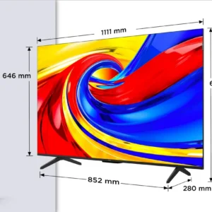 Téléviseur TCL 50P7L de 50 pouces avec télécommande, dont les dimensions sont les suivantes : 1 111 mm de largeur, 697 mm de hauteur, 69,7 mm d'épaisseur et une distance de 852 mm entre les pieds.