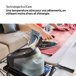 Une personne repasse une chemise rouge sur une planche à repasser à l'aide du système de repassage à vapeur BRAUN IS3257BK, qui est clairement visible dans la scène.