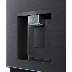 Bien sûr ! Voici la phrase reformulée : Gros plan sur le distributeur d'eau et de glaçons du modèle HAIER HCW99F18DIMB, mettant en valeur ses commandes tactiles modernes qui se détachent sur une élégante finition texturée foncée.