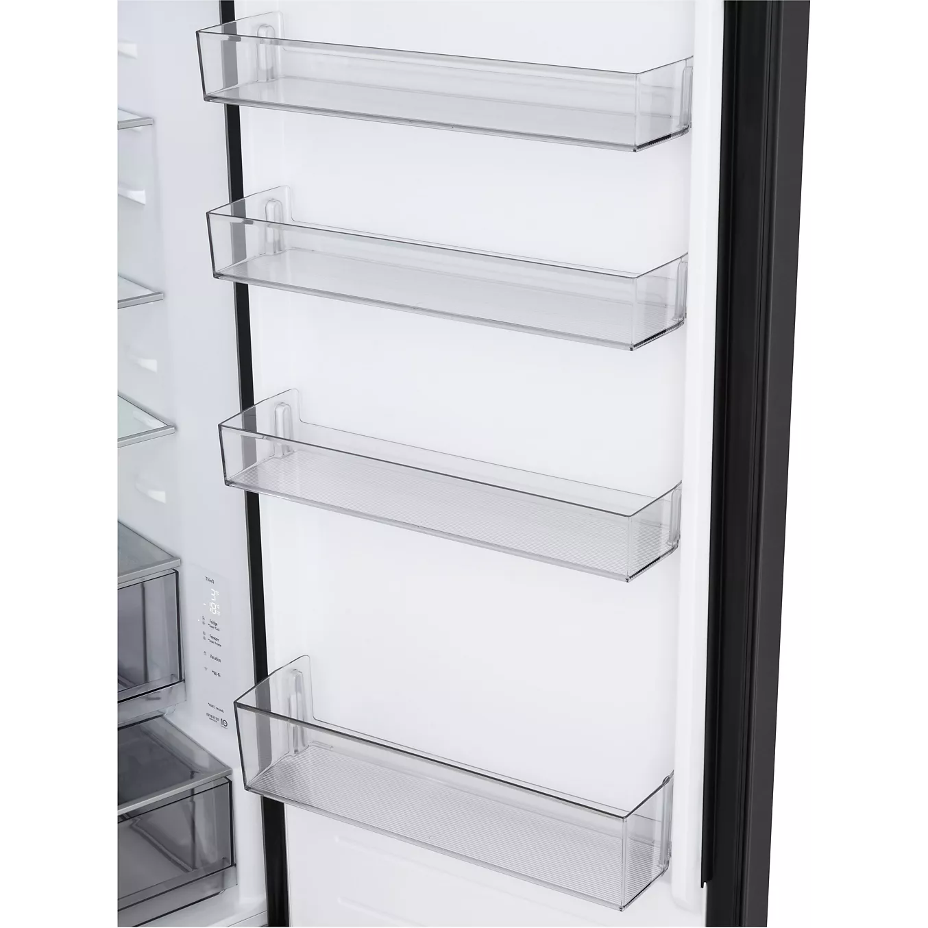 La porte intérieure du LG GBBSJ20DEP comporte quatre étagères transparentes vides.