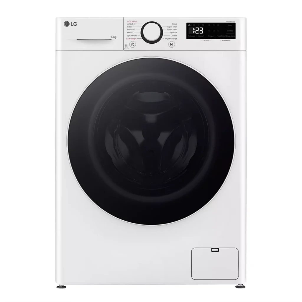 Vue de face du lave-linge LG F34R50WHS de couleur blanche, doté d'un écran numérique et d'une porte ronde noire.