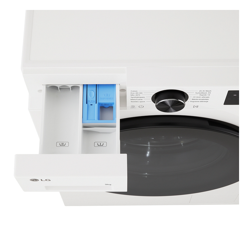 Le lave-linge à chargement frontal LG F94X56WHST est équipé d'un bac à lessive doté de compartiments clairement identifiés pour la lessive et l'adoucissant, alliant ainsi une grande facilité d'utilisation à des performances de lavage exceptionnelles.
